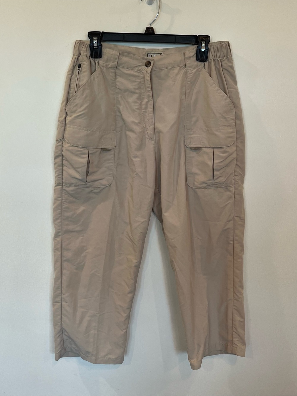 LL Bean Pants Womens Medium Tan Vintage Utility Cargo Pockets Baggy Leg Outdoor